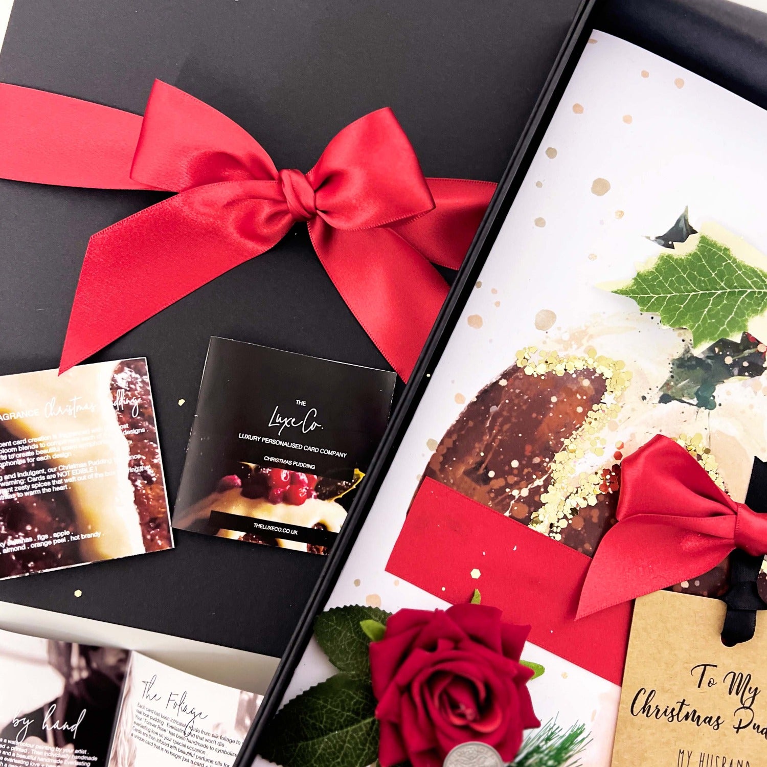 Scented Christmas cards fragranced with christmas pudding