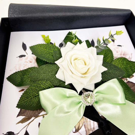 Peridot August Birthstones + Flowers Gift Boxed Birthday Gift Card