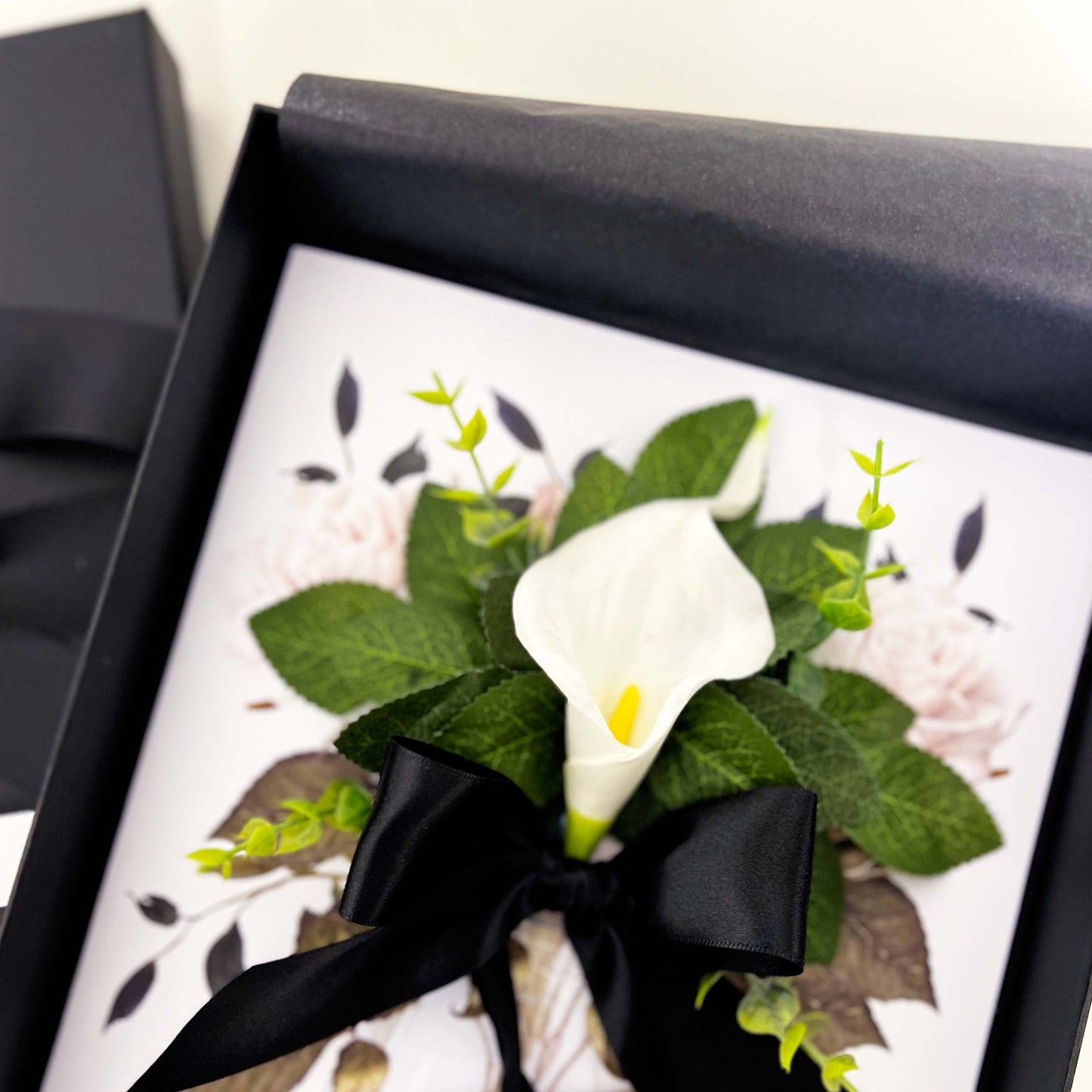 Calla Lily's Bouquet Card in Gift box scented with Lily + Black Orchid. Luxury Scented Cards