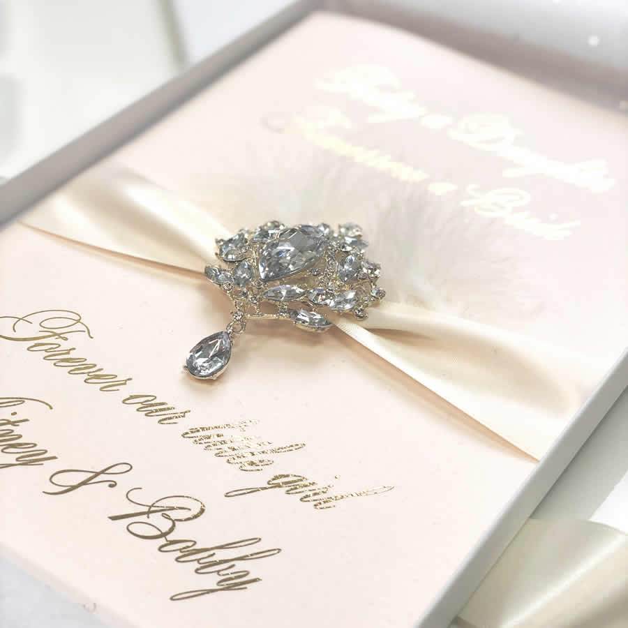 exquisite Luxury wedding Card - theluxeco.co.uk
